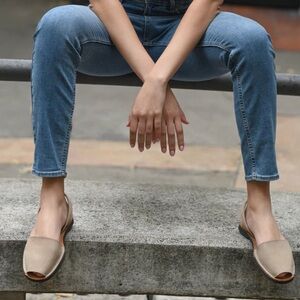 Avarca leather sandals